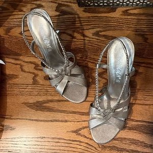 Delman pewter sling back heels